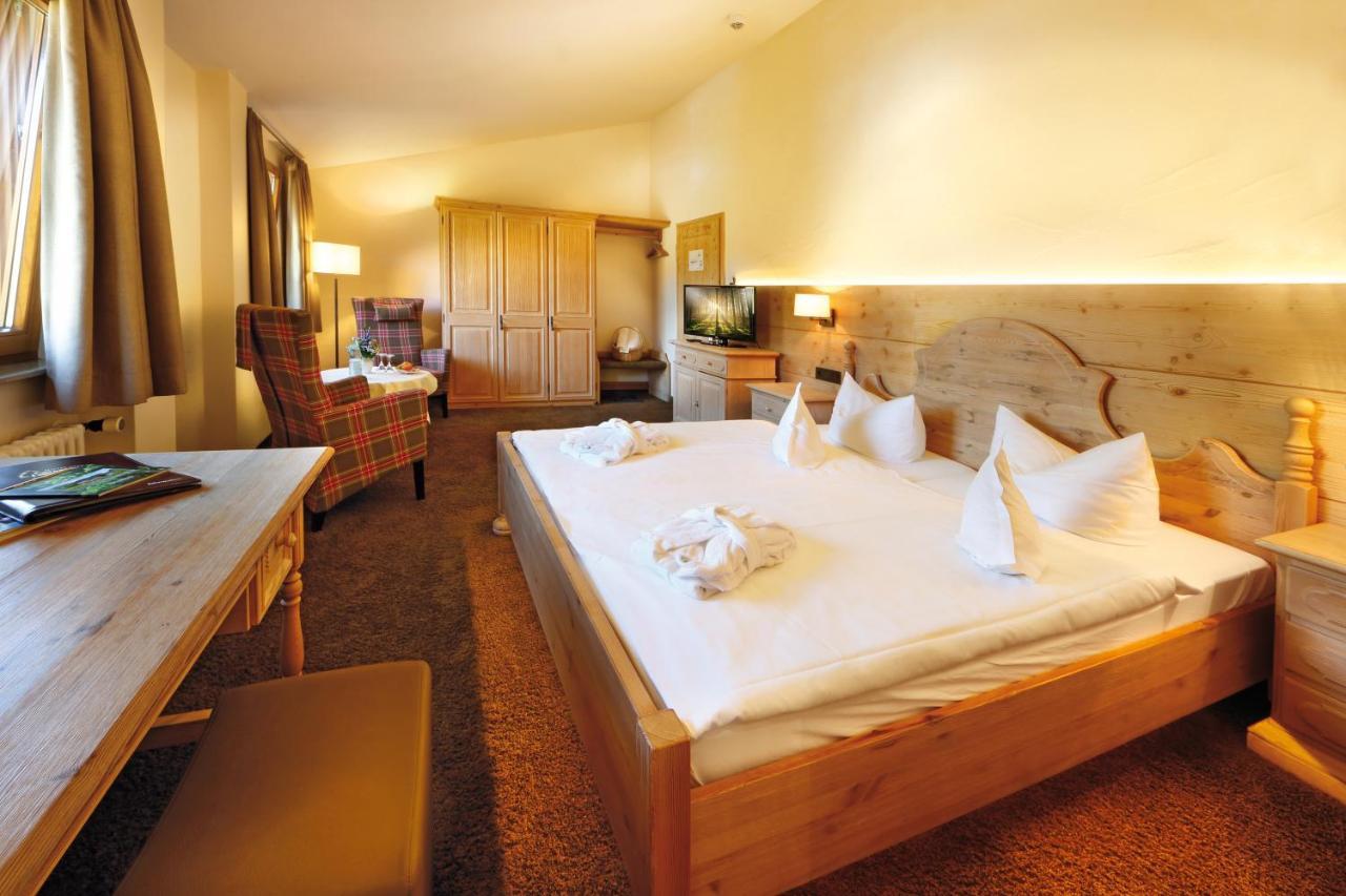 Hotel Gruener Wald ฟรอยเดนชตัดท์ ภายนอก รูปภาพ
