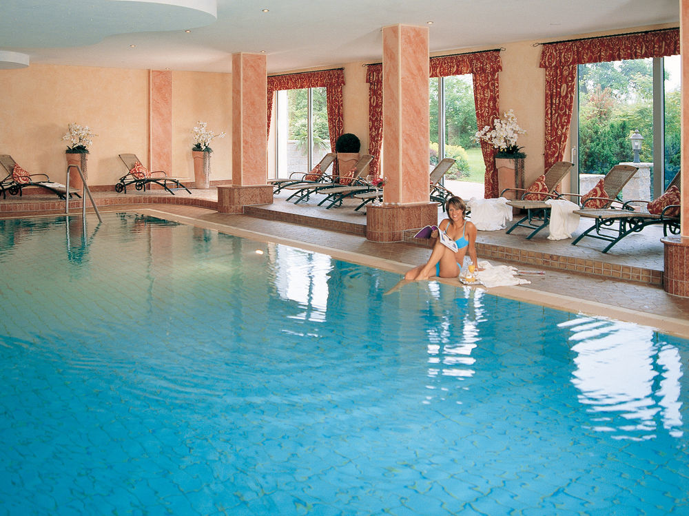 Hotel Gruener Wald ฟรอยเดนชตัดท์ ภายนอก รูปภาพ