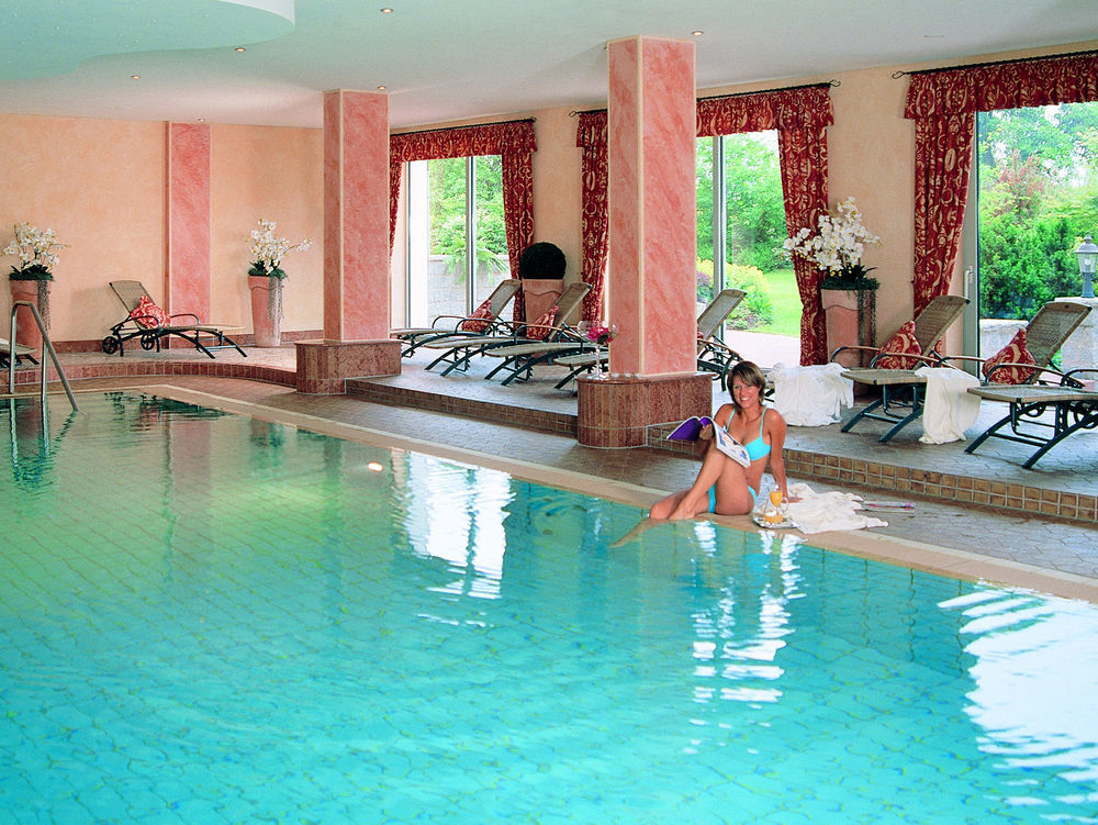 Hotel Gruener Wald ฟรอยเดนชตัดท์ ภายนอก รูปภาพ