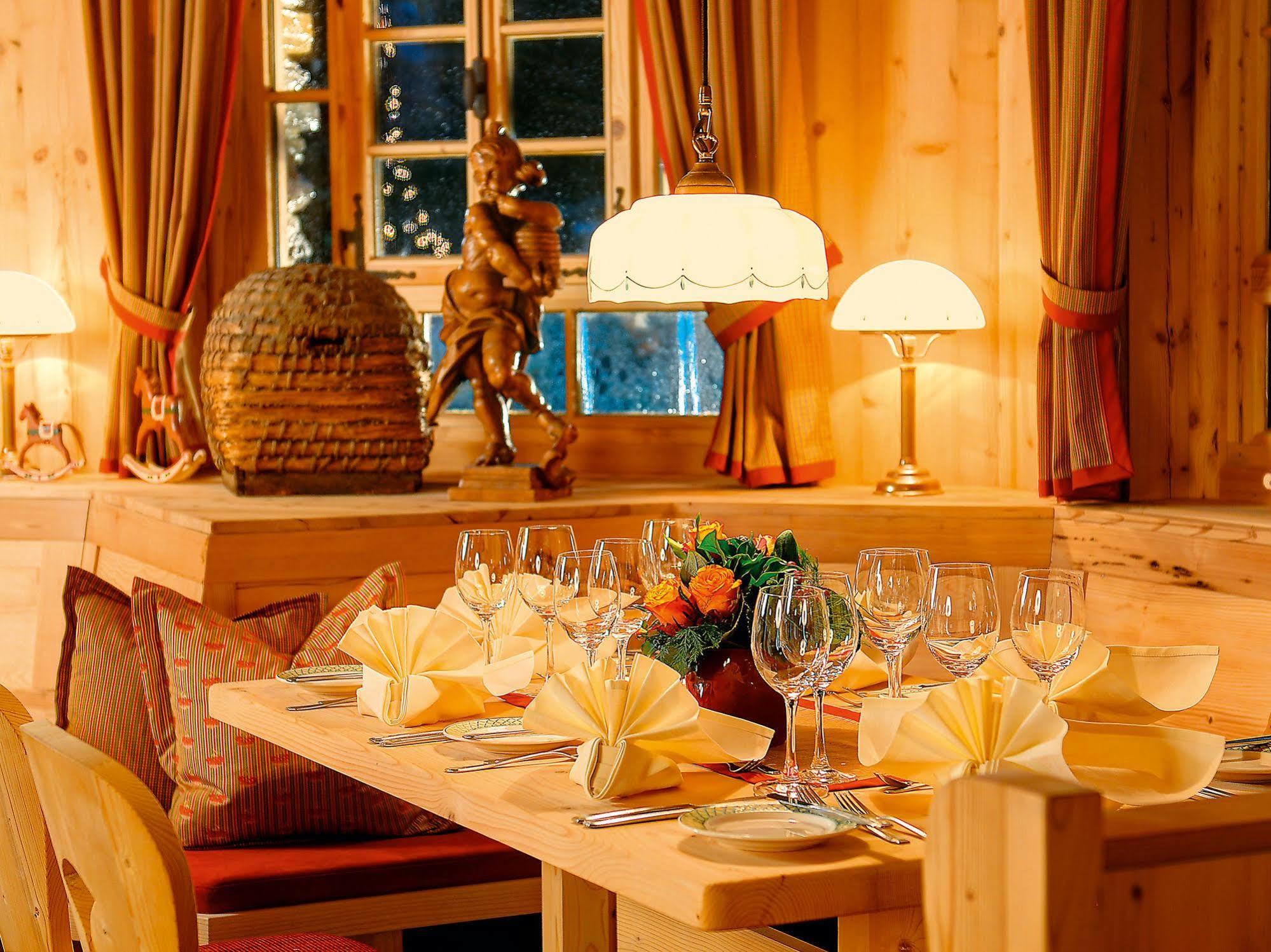 Hotel Gruener Wald ฟรอยเดนชตัดท์ ภายนอก รูปภาพ
