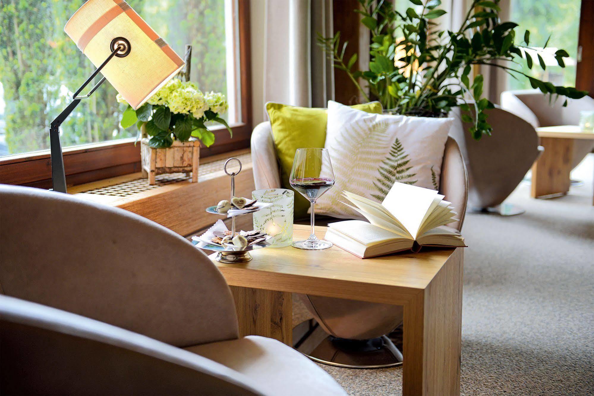 Hotel Gruener Wald ฟรอยเดนชตัดท์ ภายนอก รูปภาพ